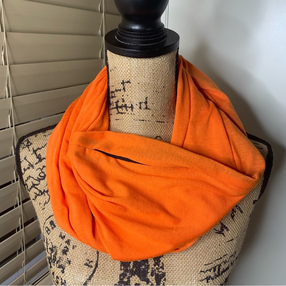 Baxbo Hidden Compartment Infinity Scarf